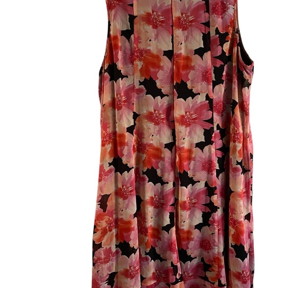 Maggie Barnes Vibrant Floral Midi Dress - Picture 2 of 2